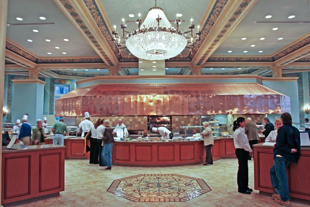 French Lick Springs Hotel Buitenkant foto