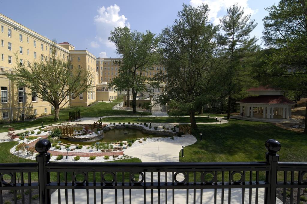 French Lick Springs Hotel Buitenkant foto